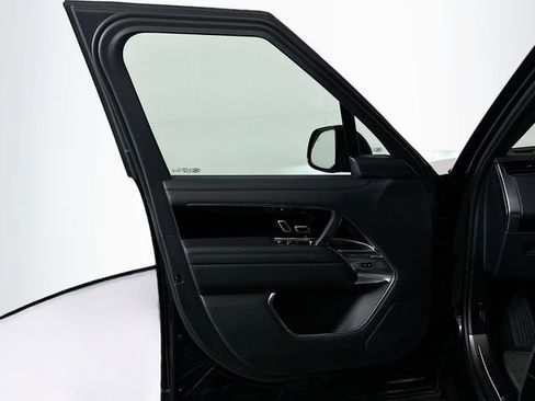 Used 2023 Land Rover Range Rover Long Wheelbase Autobiography AWD/4WD image 11
