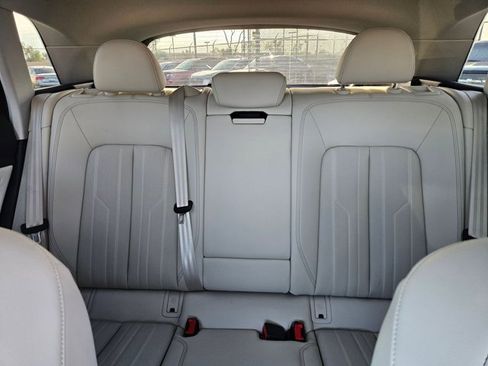 Used 2023 Audi e-tron Premium Plus w/ Premium Plus Package image 14