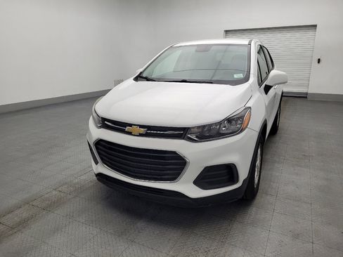 Used 2022 Chevrolet Trax LS w/ Tint and Cruise Package FWD image 15