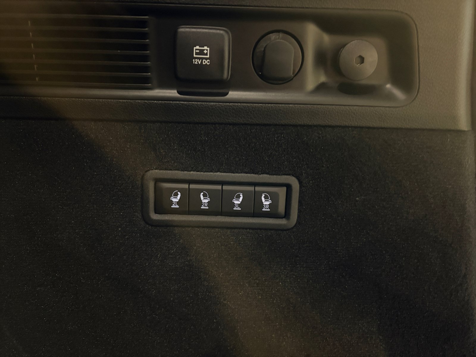 Used 2023 Jeep Grand Wagoneer Series III AWD/4WD image 45