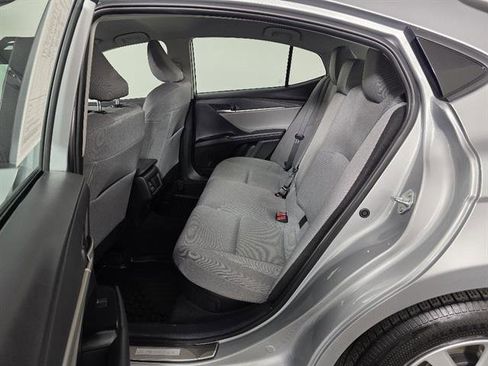 Used 2025 Toyota Camry LE w/ Convenience Package image 19