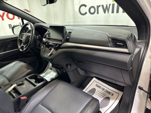 Used 2025 Honda Odyssey Sport-L image 13