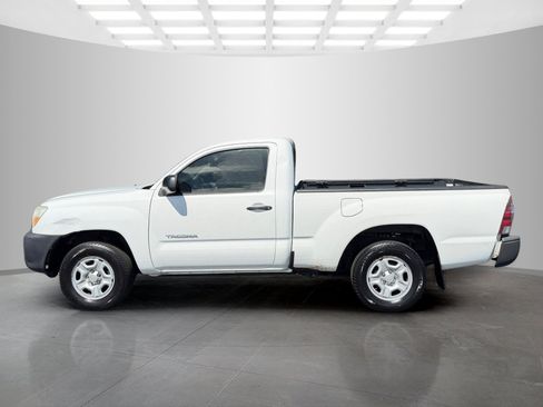 Used 2010 Toyota Tacoma 2WD Regular Cab image 3