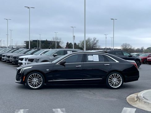 Used 2018 Cadillac CT6 Luxury w/ Active Chassis Package AWD/4WD image 4