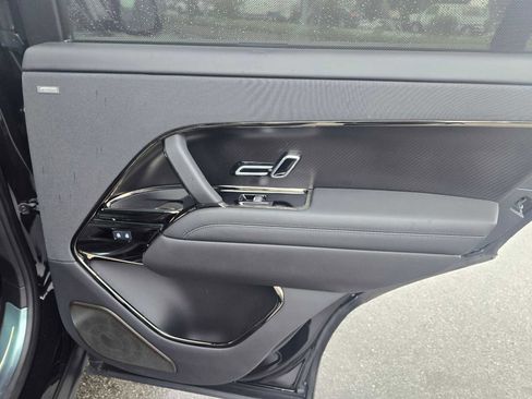 Used 2024 Land Rover Range Rover Sport image 14