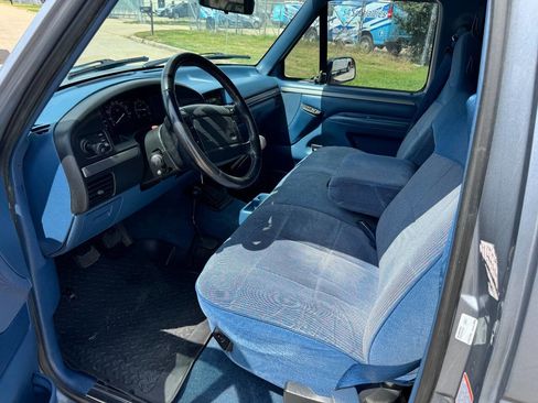 Used 1995 Ford F150 4x4 Regular Cab image 35