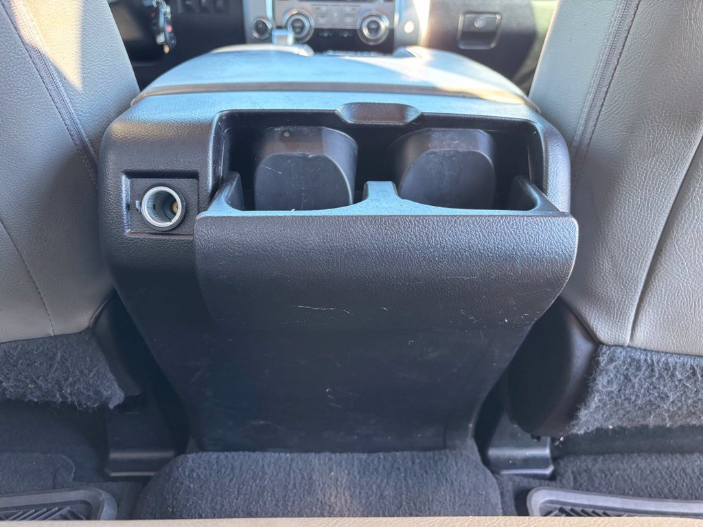 Used 2015 Toyota Tundra Limited w/ Limited Premium Package AWD/4WD image 32