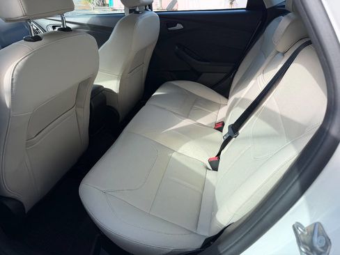 Used 2015 Ford Focus Titanium w/ Titanium Technology Package image 12