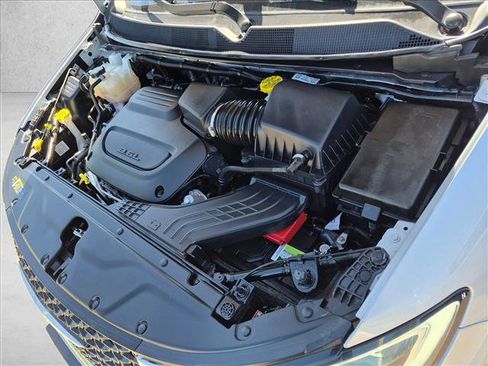 Used 2023 Chrysler Pacifica Touring-L FWD image 30