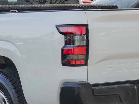 Used 2022 Nissan Frontier S image 7