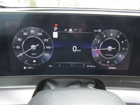 Used 2024 Kia Sportage SX image 24