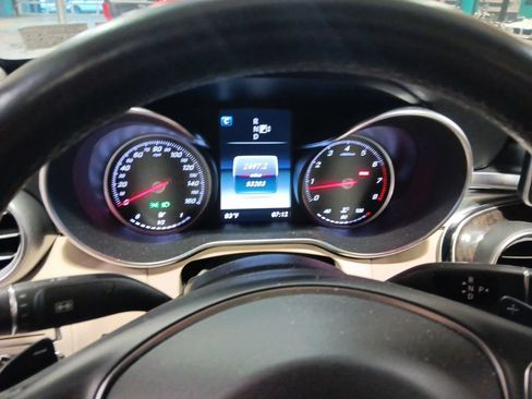Used 2015 Mercedes-Benz C 300 4MATIC Sedan image 4