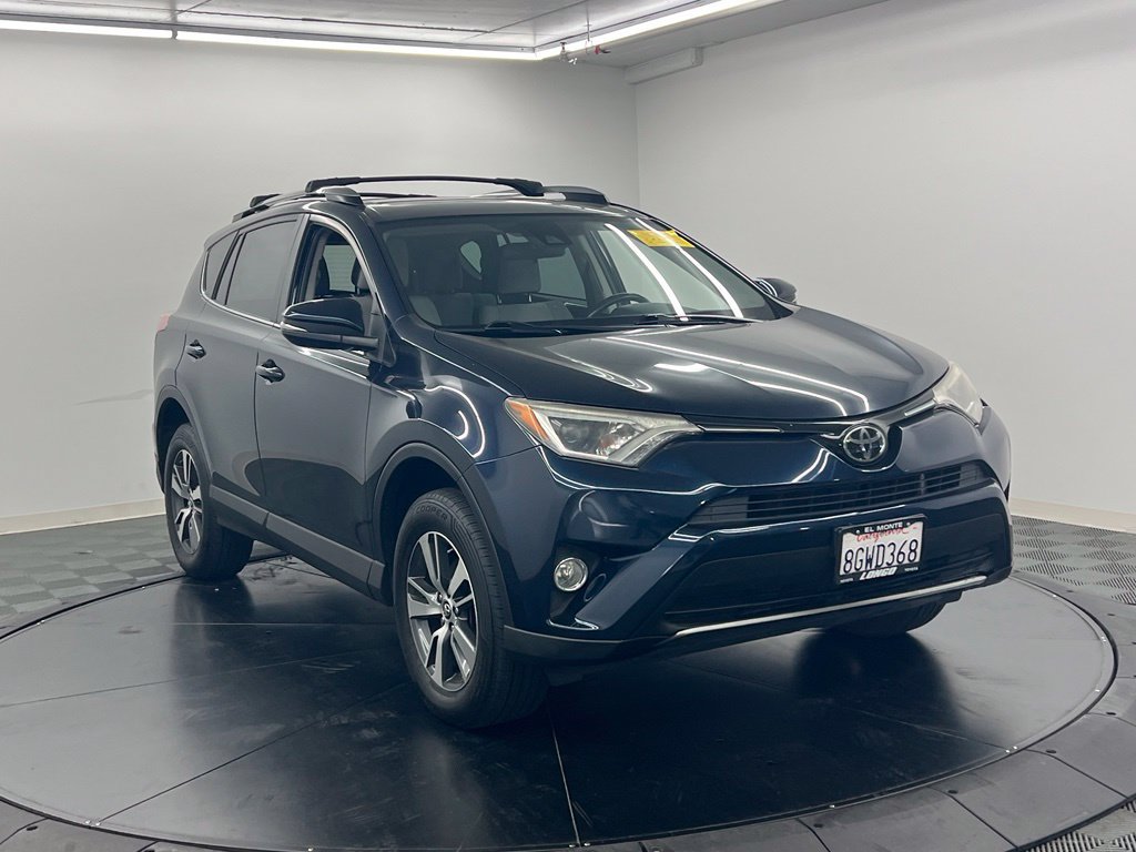 Used 2018 Toyota RAV4 XLE FWD image 3