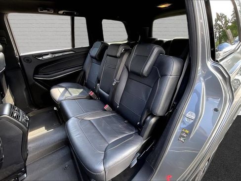 Used 2019 Mercedes-Benz GLS 550 4MATIC w/ Driver Assistance Package image 20