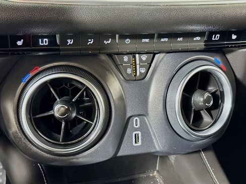Certified 2024 Chevrolet Blazer LT FWD image 13