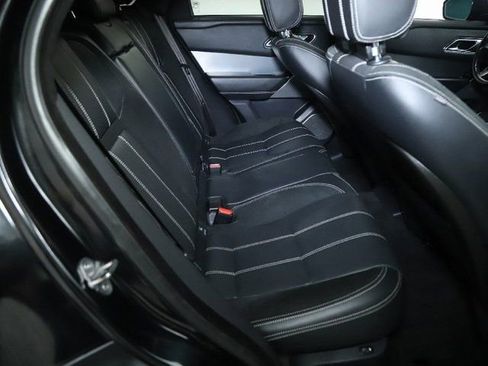 Certified 2019 Land Rover Range Rover Velar R-Dynamic SE AWD/4WD image 28