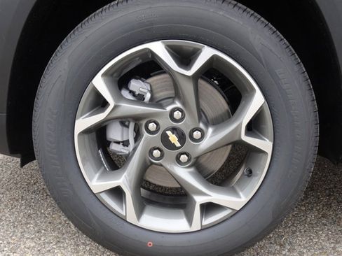 New 2026 Chevrolet Trax LT w/ Driver Confidence Package image 5