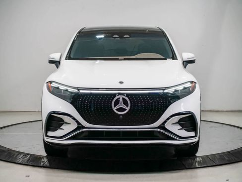 Used 2023 Mercedes-Benz EQS 580 4MATIC SUV image 6