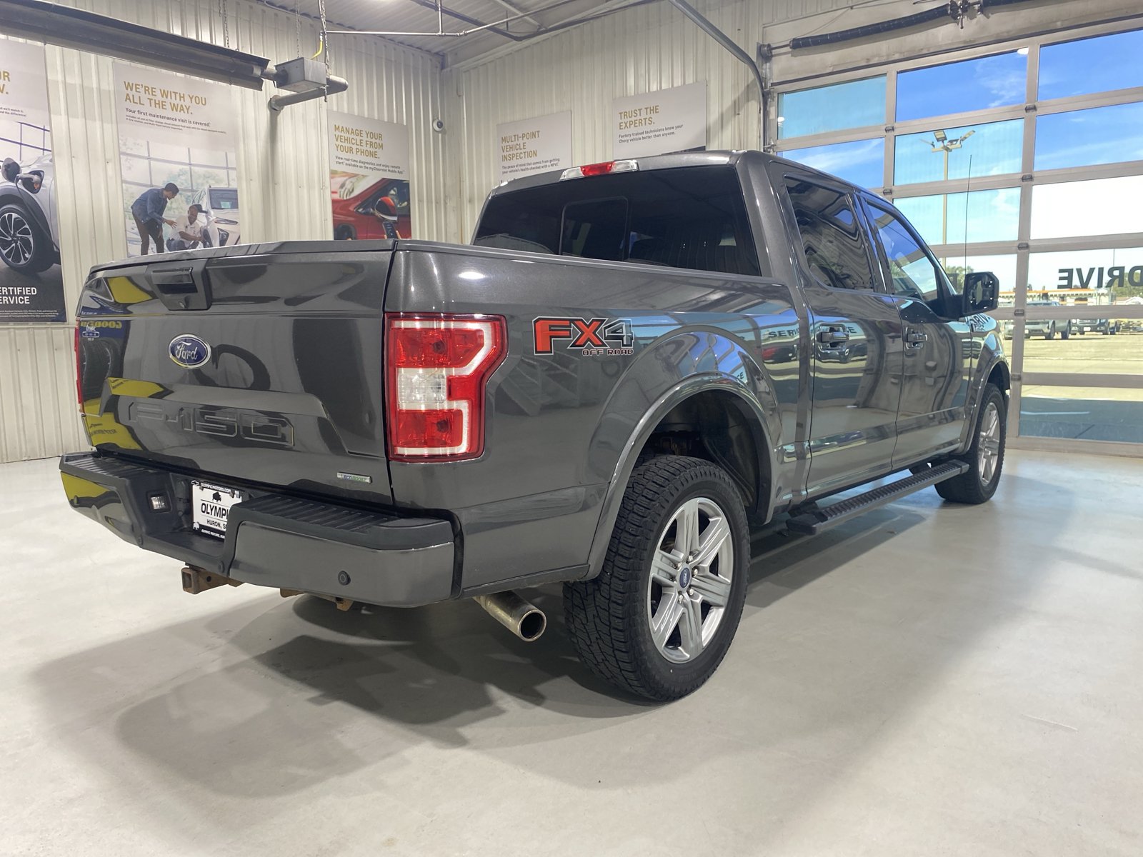 Used 2018 Ford F150 XLT w/ Equipment Group 302A Luxury AWD/4WD image 5