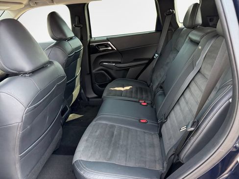 Used 2022 Mitsubishi Outlander SE AWD/4WD image 24