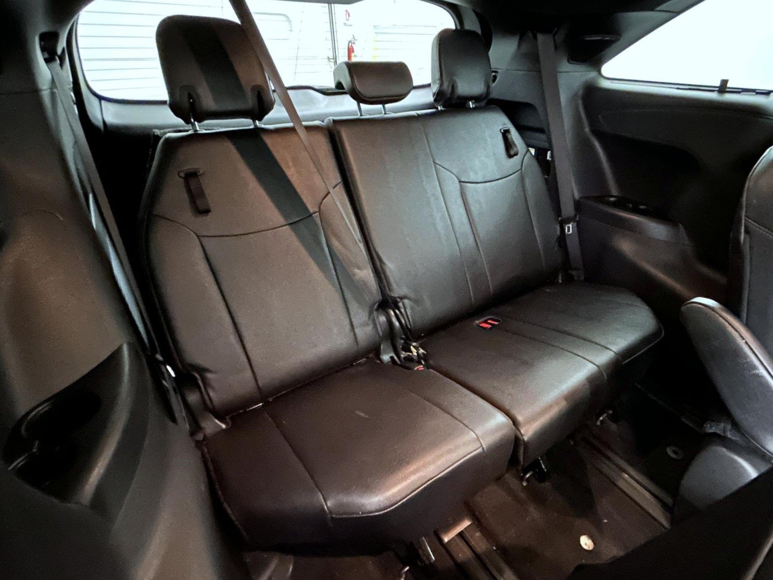 Used 2025 Toyota Sienna Limited AWD/4WD image 19