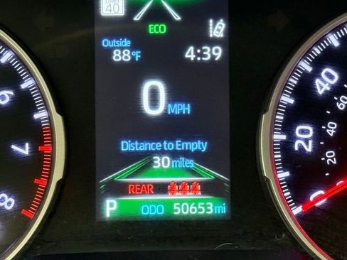 Used 2022 Toyota RAV4 XLE Premium FWD image 23