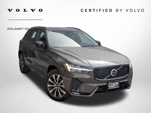 Used 2025 Volvo XC60 B5 Core AWD/4WD image 1