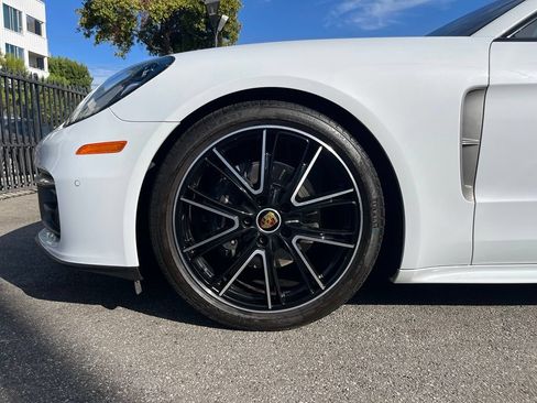Used 2023 Porsche Panamera Platinum Edition RWD image 11