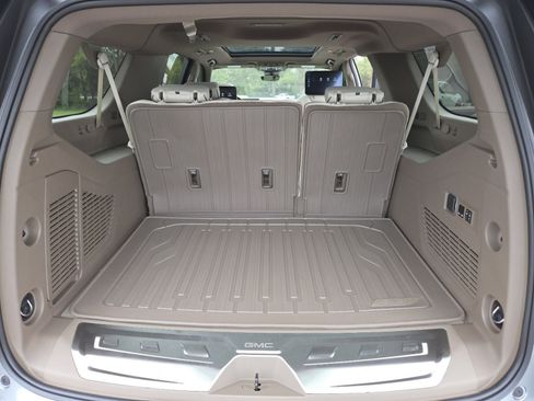 New 2026 GMC Yukon XL Denali image 27