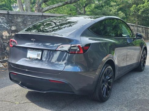 Used 2023 Tesla Model Y Long Range AWD/4WD image 12