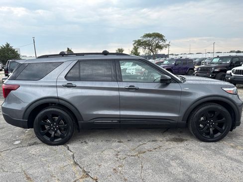 Used 2022 Ford Explorer ST-Line AWD/4WD image 5