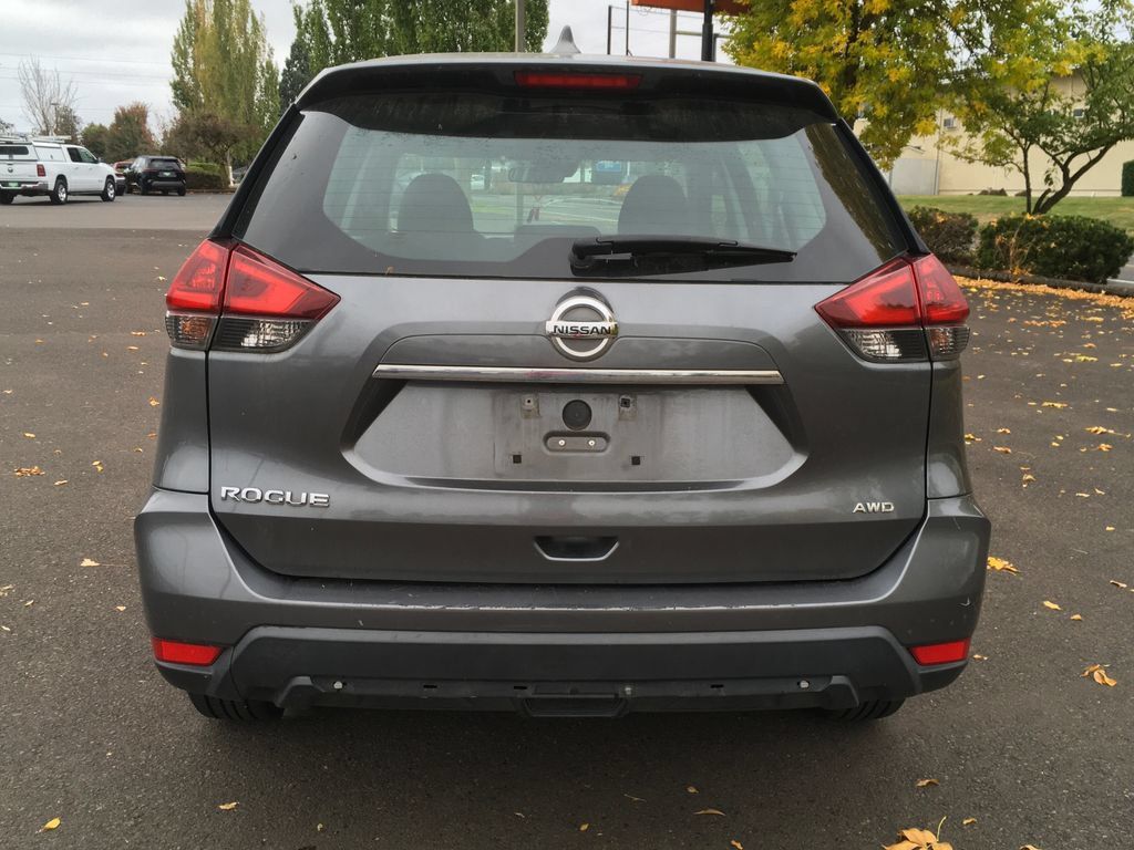 Used 2020 Nissan Rogue S AWD/4WD image 5