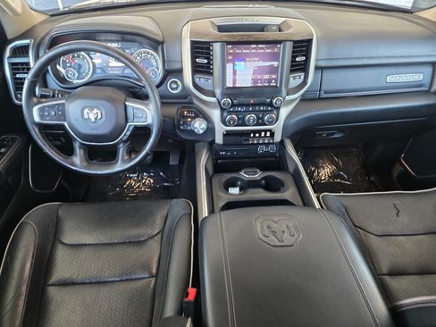 Used 2019 RAM 1500 Laramie AWD/4WD image 10