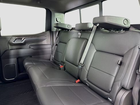 Certified 2026 Chevrolet Silverado 1500 LTZ AWD/4WD image 30