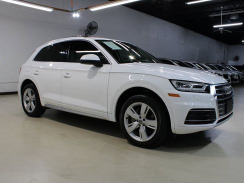 Used 2019 Audi Q5 2.0T Premium Plus w/ Premium Plus Package image 7