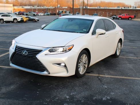 Used 2016 Lexus ES 350 image 2