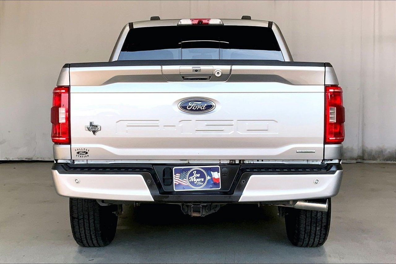 Used 2022 Ford F150 XLT w/ Equipment Group 302A High AWD/4WD image 3