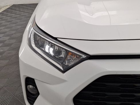 Certified 2020 Toyota RAV4 XLE Premium AWD/4WD image 28