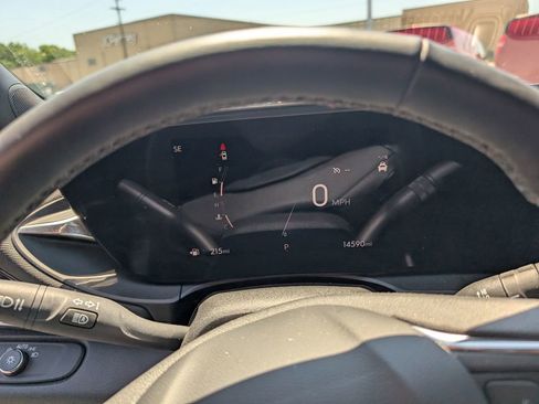 Used 2025 Buick Envista Sport Touring w/ Convenience I Package FWD image 20