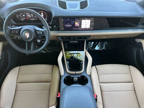 New 2026 Porsche Cayenne AWD/4WD image 6