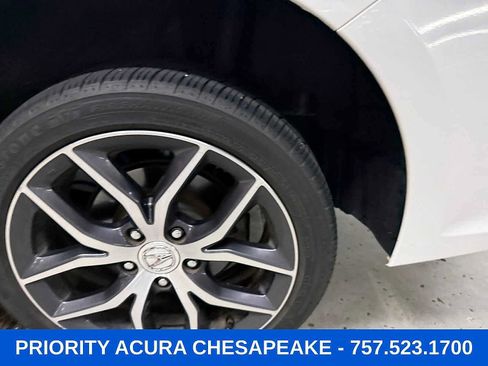 Used 2019 Acura ILX FWD image 2