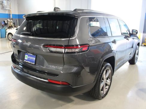 Used 2022 Jeep Grand Cherokee L Limited AWD/4WD image 19