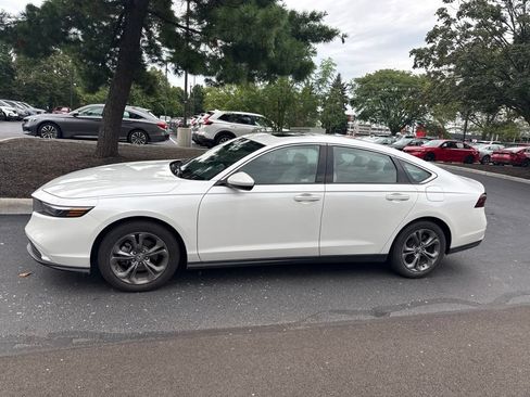 Used 2024 Honda Accord EX image 8