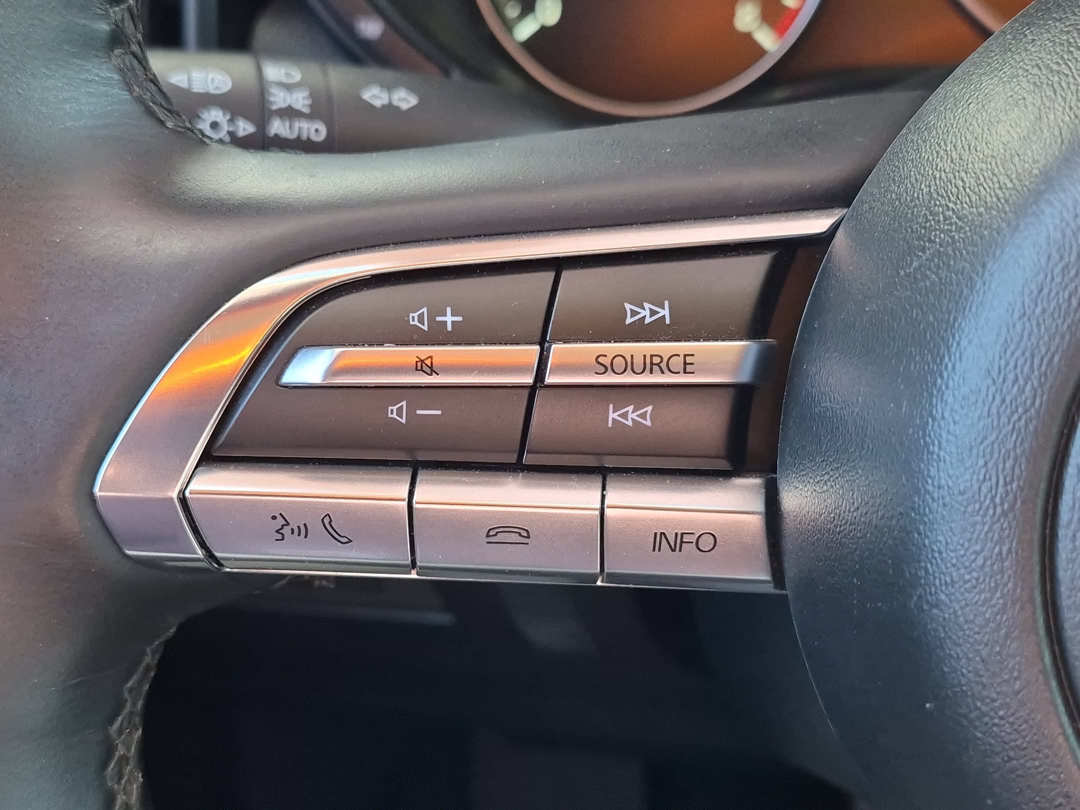 Used 2024 MAZDA CX-50 AWD 2.5 S w/ Preferred Package image 16