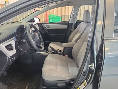 Used 2016 Toyota Corolla LE FWD image 7