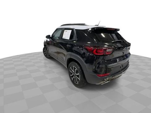 Certified 2024 Chevrolet TrailBlazer ACTIV w/ Convenience Package FWD image 3