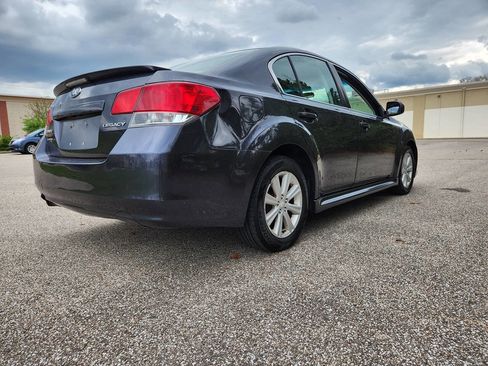 Used 2011 Subaru Legacy 2.5i Premium w/ All-Weather Pkg image 6