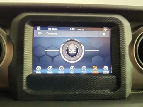 Used 2018 Jeep Wrangler Unlimited Sport S AWD/4WD image 17