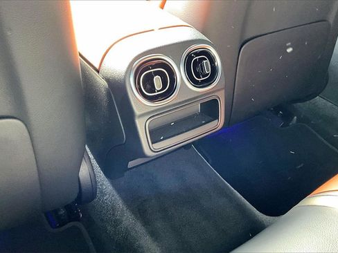 Used 2024 Mercedes-Benz C 43 AMG 4MATIC Sedan image 25