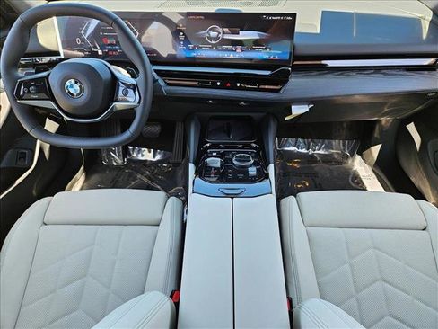 New 2026 BMW 530i RWD image 15